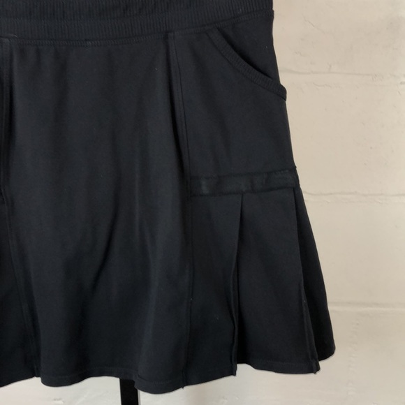 Athleta Black Pleated Skort Size M Elastic Waist #d2 - Picture 2 of 9